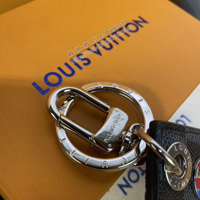 LOUIS VUITTON專櫃新款包包 路易威登Enchappes鑰匙扣 LV棋盤徽章鑰匙扣 M6917  ydh4081